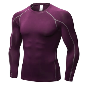 Rashguard de musculation athlétique à col ras du cou et manches longues, personnalisable avec logo, en Spandex/Polyester respirant, unisexe, manches droites - Product Image 6