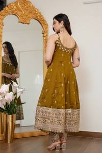 Elegante Traje Anarkali para Mujer, Conjunto de Vestido Bordado sin Mangas, Ropa para Bodas y Fiestas Pakistaníes - Product Image 2