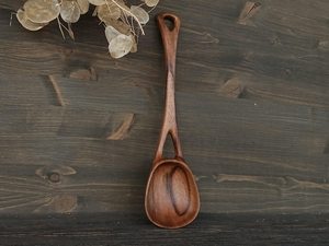 Cuchara para Servir de Madera de Acacia Pulida a Mano HASAN CRAFT, Diseño de Lujo, Utensilio de Cocina Ecológico para Fiestas y Bodas - Product Image 1