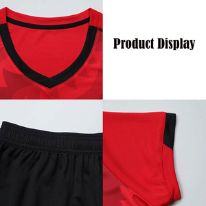 Proveedor mayorista de uniformes de fútbol de poliéster sublimados personalizados, hechos en Pakistán, con entrega rápida para empresas. - Product Image 4