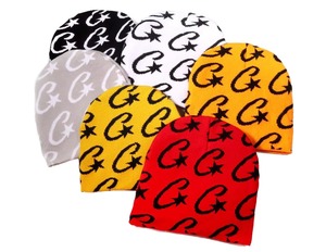 Vente en gros de bonnets unisexes personnalisés en jacquard, bonnets en acrylique tricotés pour l'hiver, bonnets Y2K, logo imprimé sur toute la surface, impression personnalisée - Product Image 6