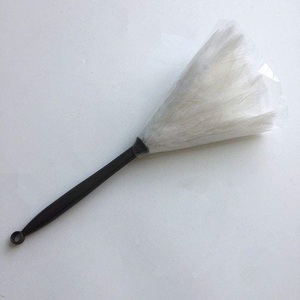 Plumeau en Plumes d'Autruche Premium – Outil de Nettoyage Sûr et Brosse Douce pour l'Élimination de la Poussière, Idéal pour la Maison, le Bureau et la Protection des Équipements - Product Image 2