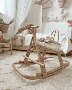 Chaise à bascule carrée industrielle pour enfants en rotin naturel tressé, écologique, empilable, sûre pour les bébés, mobilier jouet pour garçons - Product Image 4