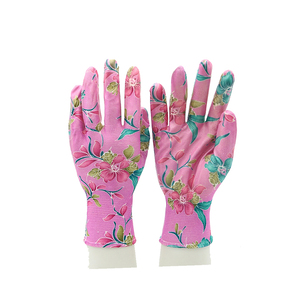 Luxury Fashion Gloves Designed For Elegant Wear With Soft Texture Modern Styling And Comfortable All Day Fit - Product Image 6
