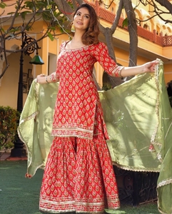 Salwar Kameez KV Rojo de Algodón con Estampado Dabu y Dupatta Kota Doria (Conjunto de 3 Piezas) Ropa Tradicional para Fiestas - Product Image 6