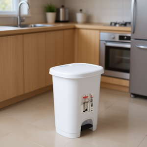 Poubelle à pédale blanche 8L pratique - Product Image 3