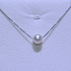 Collar de Perlas de Agua Dulce Clásico para Mujer con Cadena Ajustable de Clavícula con Diseño de Camelia, Redondo, Ligero y Elegante - Product Image 2