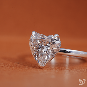 Anillo de compromiso con diamante de laboratorio de 3 quilates en forma de corazón, halo oculto, solitario, certificado por IGI, en oro blanco de 10 quilates - Product Image 2