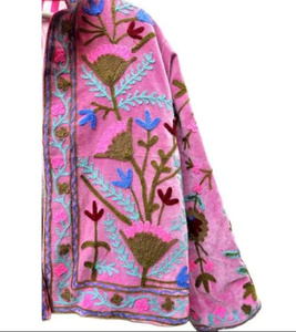 Chaqueta MONIT MARKETING Hecha a Mano, Unisex, de Terciopelo Rosa con Bordado Floral, Transpirable, Estilo Boho Chic, con Cierre de Cremallera y Cuello Mao, Talla 25 - Product Image 5