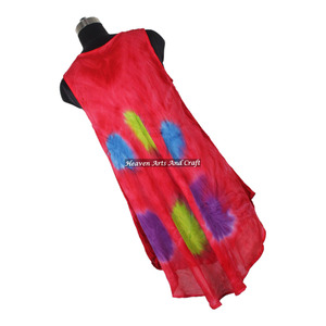 Robe longue d'été tendance pour les stations balnéaires, sans manches, en rayonne douce, style parapluie, motif tie-dye coloré pour femme - Product Image 1