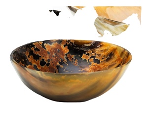 Bol en corne d'éclaboussure par India Artisan Bol en corne de buffle décoratif ultra brillant fabriqué à la main à partir de corne véritable naturelle - Product Image 1