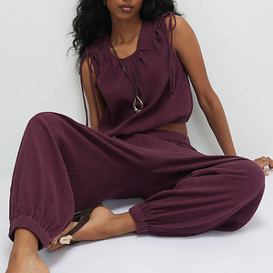 High Moq Wrinkled Fabric Made Women's Lounge Set Top fashion Piece Sleeveless <b>Crop</b> Top Vest Trousers For Women Loungewear - Product Image 4
