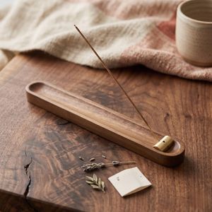 Support d'encens en bois d'acacia aromatique de qualité supérieure avec pince en laiton et longue cendrier pour la décoration de salle de méditation - Product Image 2
