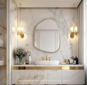 Specchio da Bagno Asimmetrico SWT <span class=keywords><strong>2026</strong></span> con Cornice Dorata, Specchio Argentato da 4mm, Montaggio a Parete in Metallo, Design Contemporaneo per Arredamento Casa - Product Image 1