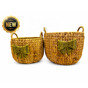 Ensemble de paniers en jonc de mer tressés à la main avec nœud décoratif, collection de paniers de rangement d'une élégance naturelle - Product Image 1
