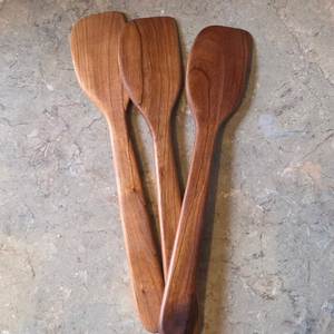 Ustensiles de cuisine en bois naturel SOFIYA CRAFT avec cuillères et spatules, compatibles lave-vaisselle - Product Image 2