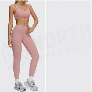 Ensemble de yoga 2 pièces North Approach, short taille haute sans couture et crop top, couleur unie, vêtements de sport pour femmes - Product Image 3