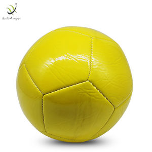 Ballons de football en cuir de haute qualité avec impression de logo personnalisée 2022, couleur jaune - Product Image 4