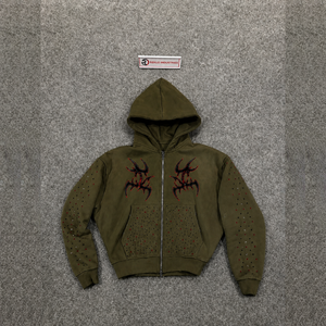 เสื้อฮู้ดดี้โอเวอร์ไซส์สีเขียวมะกอก ลายกราฟิกชนเผ่า สไตล์สตรีทแวร์ ทรงไหล่ตก เสื้อผ้าพรีเมียม คุณภาพการตัดเย็บเยี่ยม - Product Image 5