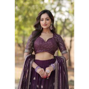 Faux Blooming Con Lentejuelas E hilo Trabajo Bordado Lehenga Choli Con Dupatta - Product Image 2