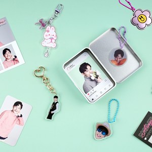 Llavero de acrílico personalizado de 70x70 mm, impreso por ambos lados, transparente, con diseño de Kpop y Anime, empaquetado individualmente, hecho en Corea. - Product Image 2