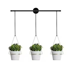 Ensemble de 3 pots suspendus modernes en métal blanc avec barre noire pour usage intérieur/extérieur, design minimaliste, finition thermolaquée - Product Image 1