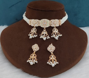 Conjuntos de Collares de Gargantilla de Calidad Premium, Diseño Elegante y Sofisticado, Ligeros y Cómodos, Perfectos para Bodas y Eventos Festivos - Product Image 3