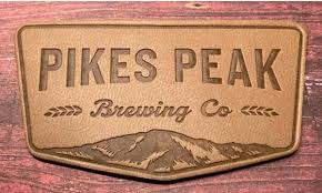 Parches en relieve directos de fábrica para pedidos al por mayor, material duradero con logotipo personalizado en relieve y diseño 3D para branding de ropa - Product Image 4