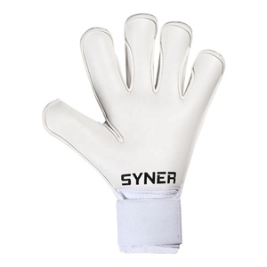 Gants de gardien de but personnalisés Giga Grip en latex allemand avec coupe Hyla Nouveaux gants de gardien de but de football - Product Image 2