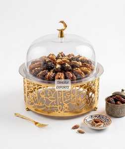 Plateau de service au chocolat tendance au design arabe, motif calligraphique, en métal poli, léger, idéal pour les fêtes et festivals - Product Image 2