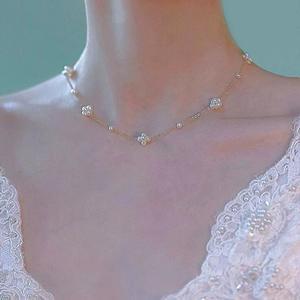 สร้อยคอมุกน้ำจืดธรรมชาติ ดีไซน์หรูหรา แสงอ่อนละมุน ดุจเทพธิดาแห่งฤดูร้อน ประดับด้วยลูกบอลดอกไม้ ดีไซน์ท้องฟ้าเต็มดาว สำหรับผู้หญิง - Product Image 2