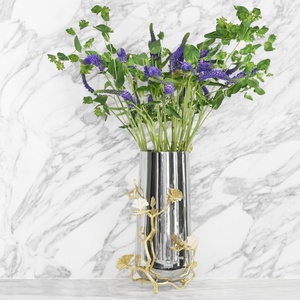 Jarrón de lujo Saleem International 2026 con diseño de granada, color plateado, de metal, con hoja de ginkgo marrón dorado - Product Image 2