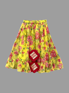 Twisha Haut en coton tissé à manches courtes orné de motifs avec Lehenga imprimé - Corail et jaune pour filles - Product Image 4