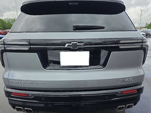 PRÊT À EXPÉDIER CHEVROLET Traverse High Country AWD 2025 Toutes Options Occasion À Vendre - Product Image 6
