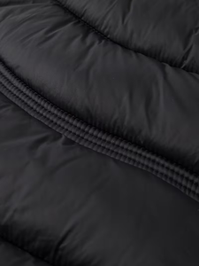 Customize Brand Men's Red Hooded Winter Vest Zipper Pockets Casual Outerwear Windproof Solid Color Polyester Wadding Canvas 340g - Product Image 6