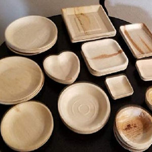 High Quality Areca Palm Leaf <b>Plates</b> with Compostable <b>Disposable</b> Dinnerware <b>Plates</b> for Retail Shops and Wholesale Supply Use - Product Image 1