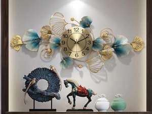 Reloj de Pared con Hojas de Ginkgo Multicolores para Sala de Estar, Pasillo y Dormitorio, Decoración Metálica Elegante para el Hogar y Regalo de Boda - Product Image 4