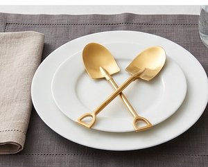 Ensemble de serveurs à gâteau en laiton doré, couverts en métal de luxe, design artisanal durable, idéal pour les occasions de mariage - Product Image 4