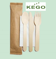 Ensemble de couverts jetables modernes biodégradables en bois, vente en gros du Vietnam, avec serviette incluse, couteau, cuillère, fourchette pour fêtes