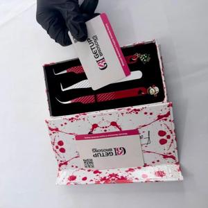 Pince à épiler pour extensions de cils 90 Curve Rouge Blanc en acier inoxydable, fibres lisses, antidérapante, prise parfaite, outil de beauté - Product Image 1