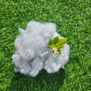 Fibre de polyester recyclée blanche non siliconée du Vietnam, 15D 32/64mm, antistatique, anti-déformation, garnissage creux conjugué - Product Image 1