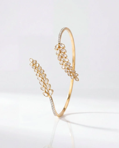Elegante Brazalete de Oro de 14K Feylora, Joyería de Mano con Diseño de Palma, Ajustable, de Alta Calidad, para Mujeres y Niñas, Accesorio de Moda para Fiestas - Product Image 1