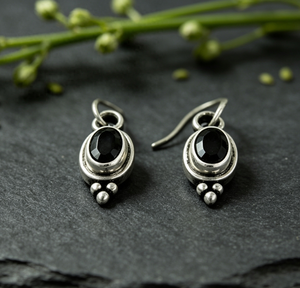 Pendientes de Plata de Ley 925 con Ónix y Engaste de Bisel Vintage de Art Palace, Joyería para Uso Diario de Mujer - Product Image 2