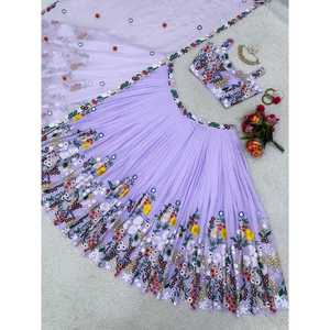 DISEÑADOR TABBY HILO DE BORDADO DE SEDA TRABAJO LEHENGA CHOLI CON DUPATTA LAVANDA Lungi - Product Image 2
