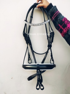 Bridon de cheval en cuir véritable de haute qualité avec cristaux blancs sur le nez, modèle Ko-2030, taille complète pour l'équitation par Kirans Overseas - Product Image 2