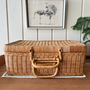 Bolso de viaje para mujer, cesta con forma de baúl de ratán natural, maleta tejida a mano para picnics y viajes a la playa - Product Image 1