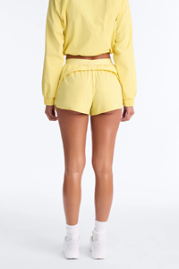 Conjunto de 2 Piezas para Mujer, Chaqueta Cortavientos con Bloques de Color y Estampado Casual, Pantalones Cortos con Cierre de Cremallera, Impermeable y Transpirable, Amarillo - Product Image 3