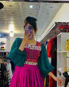 Robe de mariage afghane Kuchi, tenue modeste pour femmes, style américain, canadien, australien, mode et culture afghanes. - Product Image 3