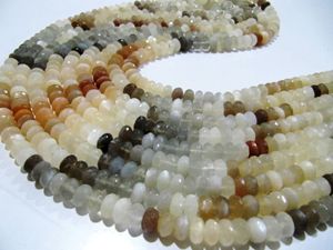 Collier de perles de pierre de lune naturelle multicolores, facettées, rondes, 9 mm, 8 pouces de long - Product Image 1