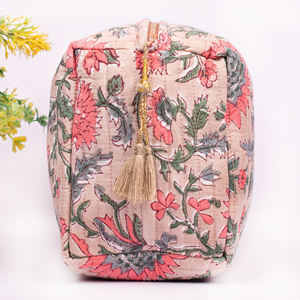 Lot en gros de trousses de toilette bohèmes unisexes, 100% imprimées à la main au bloc, à motifs géométriques, grandes, écologiques, portables, résistantes à l'eau et pliables - Product Image 3